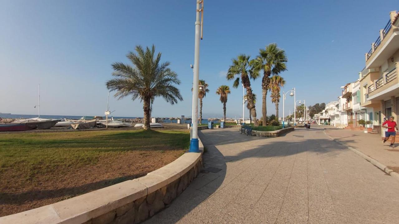 Del Parque Flats Pina Beach Малага Екстер'єр фото
